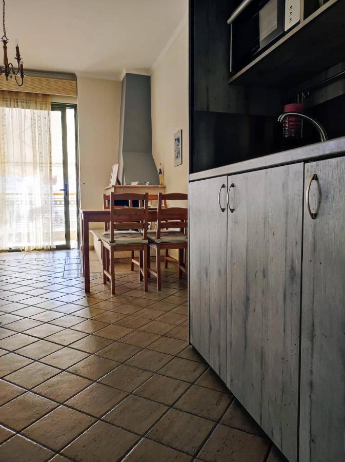 3Bd Apartment In The Center - Self Check In Patras Exterior photo